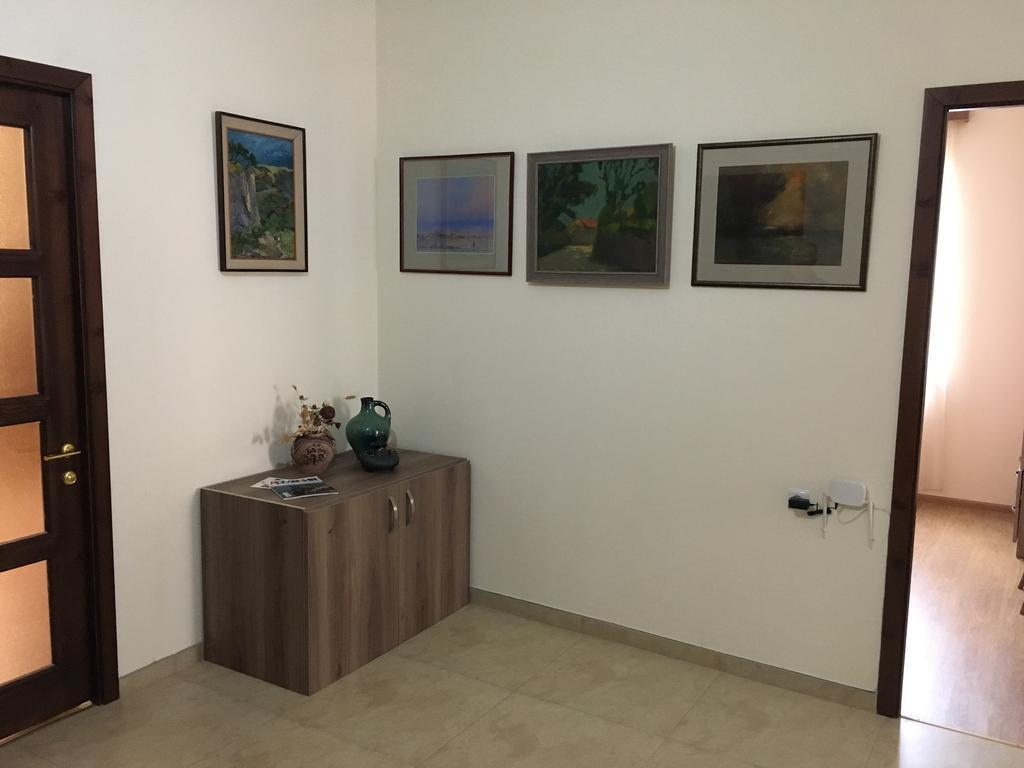 יירבאן Art Guesthouse מראה חיצוני תמונה